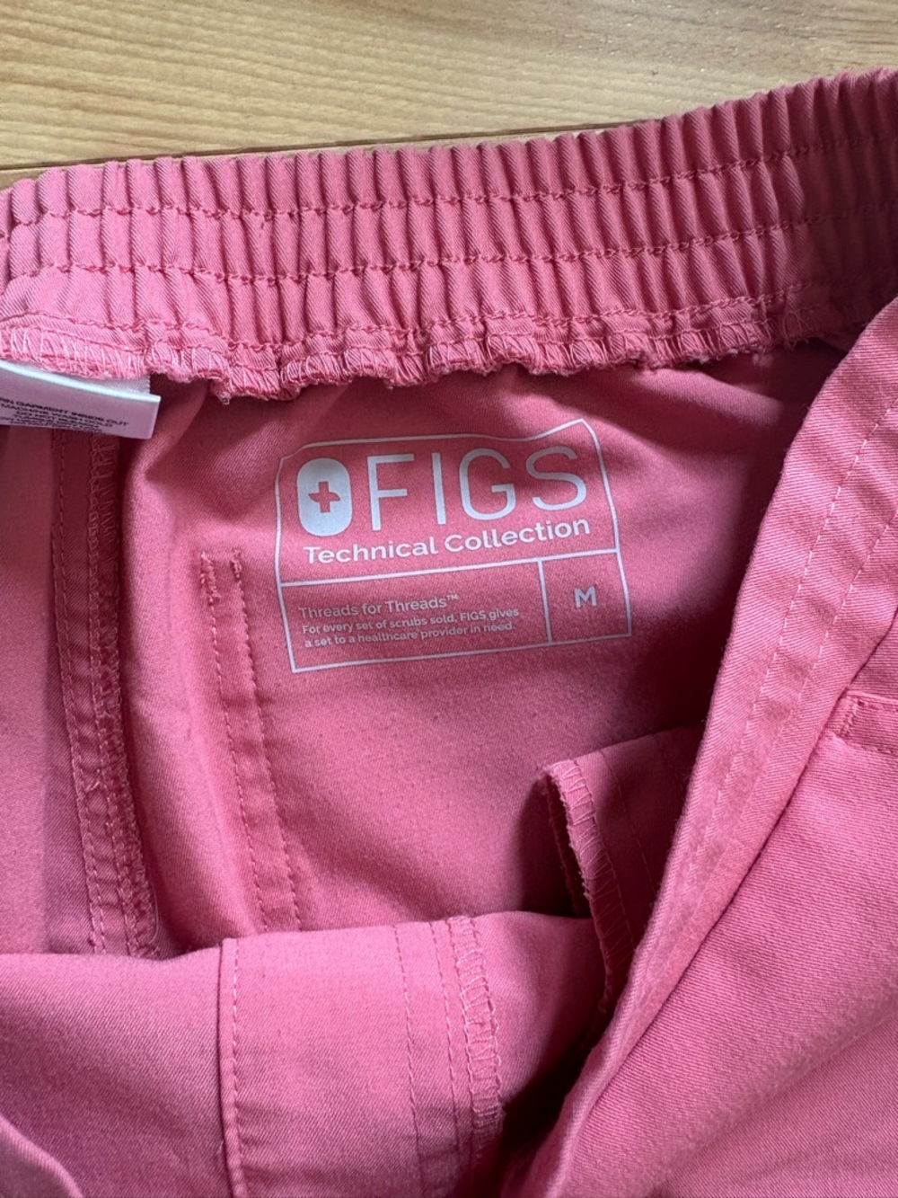 Figs Limited Edition “Beat the Pink” Kade Scrub pants size medium New - Picture 4 of 7